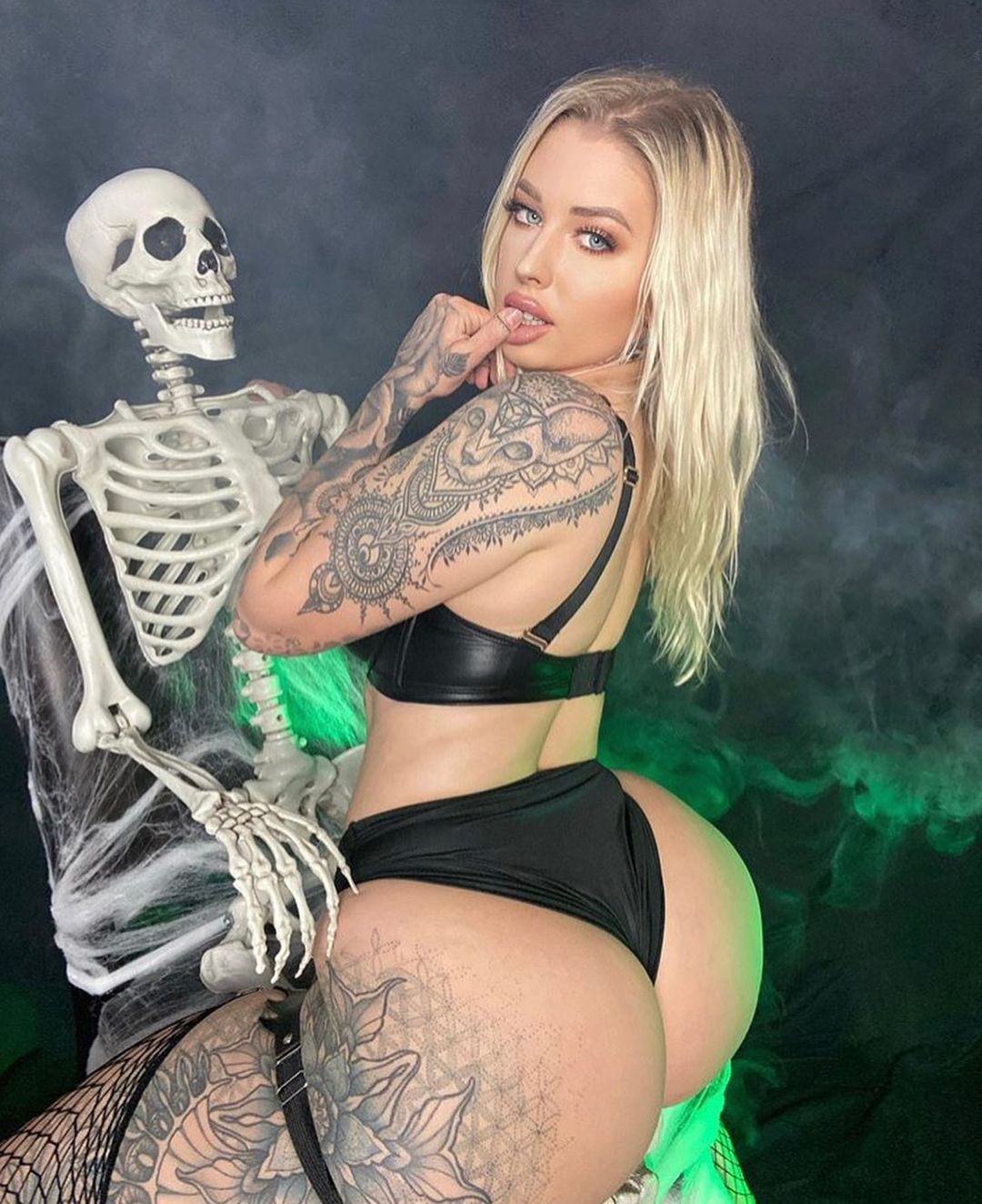pawgtober happy booty